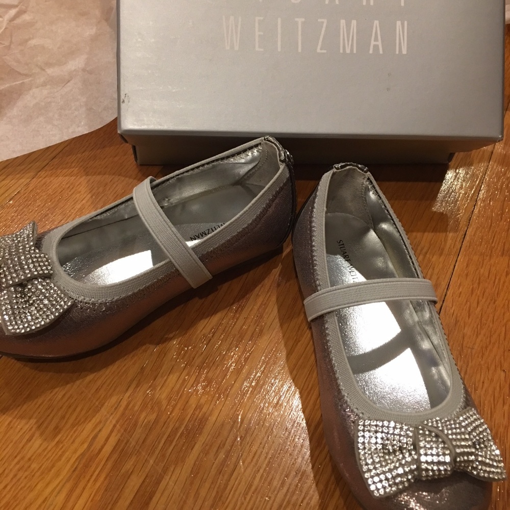 Stuart Weitzman Fannie Glitz Mary Jane Baby Shoes - Picture 3 of 13